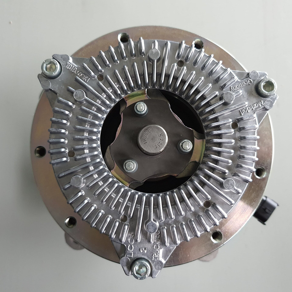 WATERPOMP DAF XF/CF EURO 6 XF 106 2104578R 1949540 - Bomba de refrigeração para Camião: foto 4 WATERPOMP DAF XF/CF EURO 6 XF 106 2104578R 1949540 - Bomba de refrigeração para Camião: foto 4