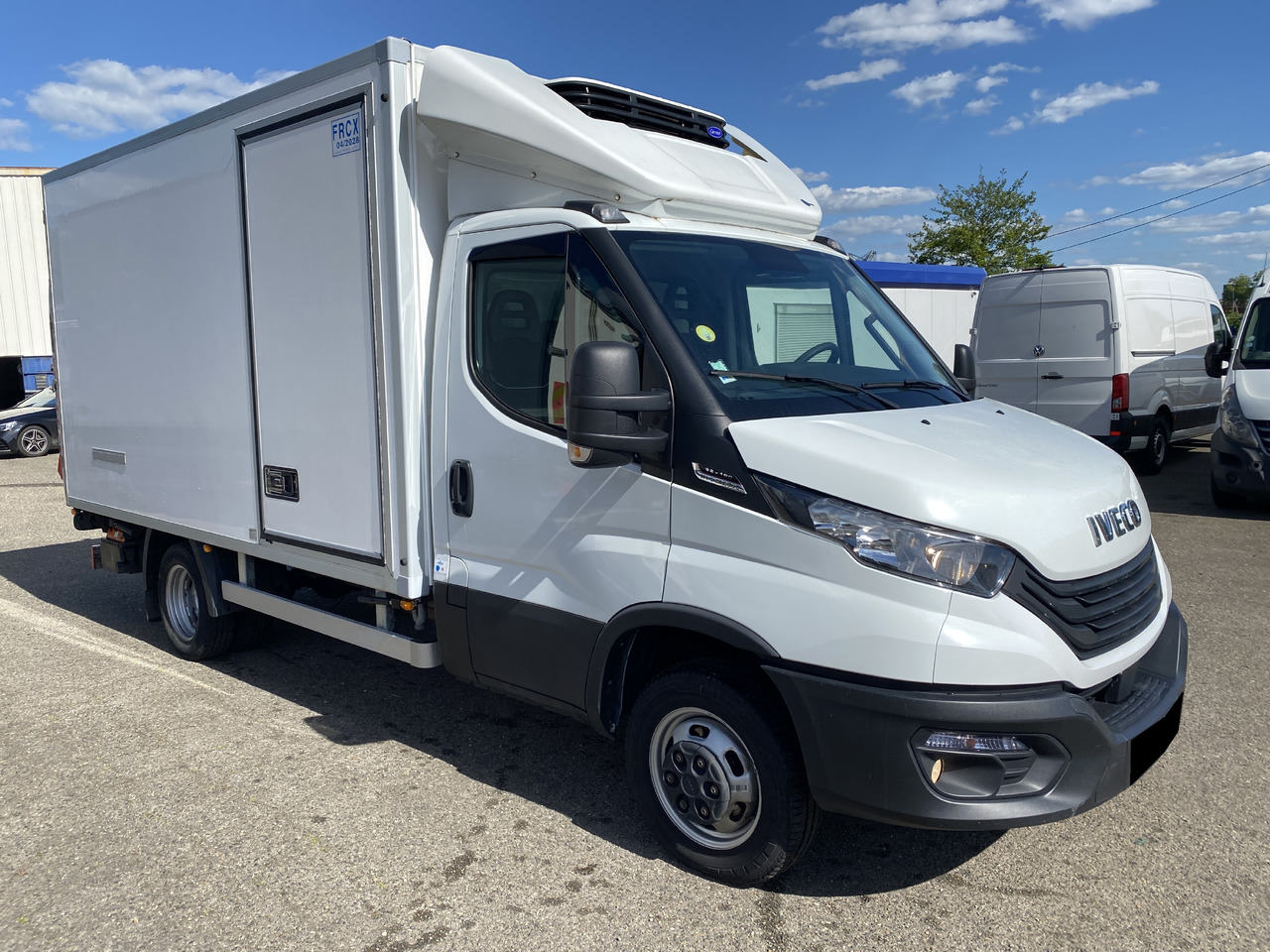 IVECO daily frigo boite auto hayon - Carrinha frigorífica: foto 1 IVECO daily frigo boite auto hayon - Carrinha frigorífica: foto 1