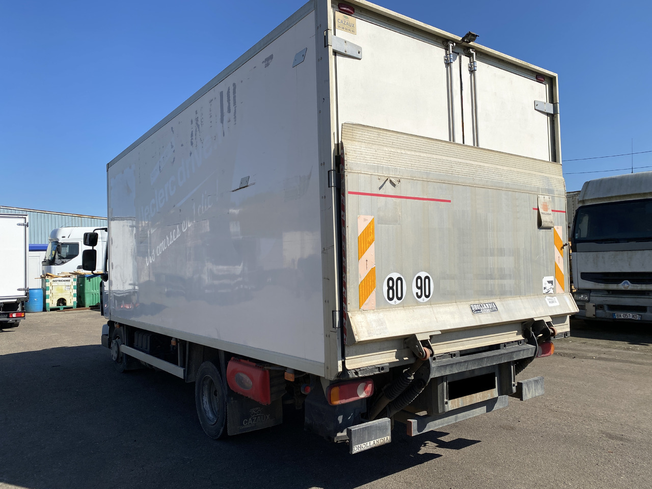 RENAULT midlum frigorifique - Camião frigorífico: foto 5 RENAULT midlum frigorifique - Camião frigorífico: foto 5