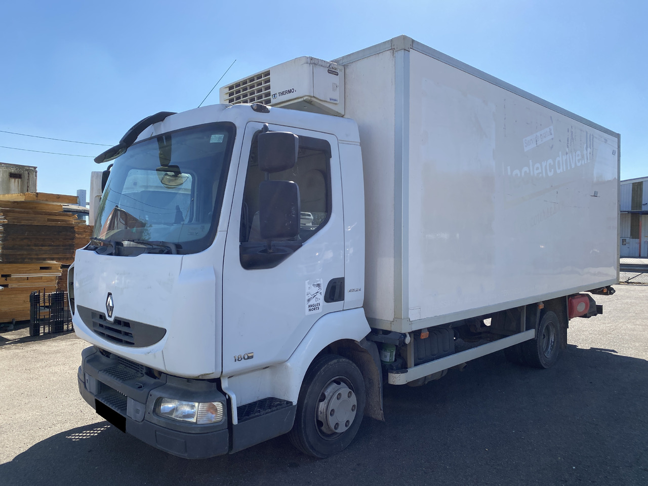 RENAULT midlum frigorifique - Camião frigorífico: foto 4 RENAULT midlum frigorifique - Camião frigorífico: foto 4