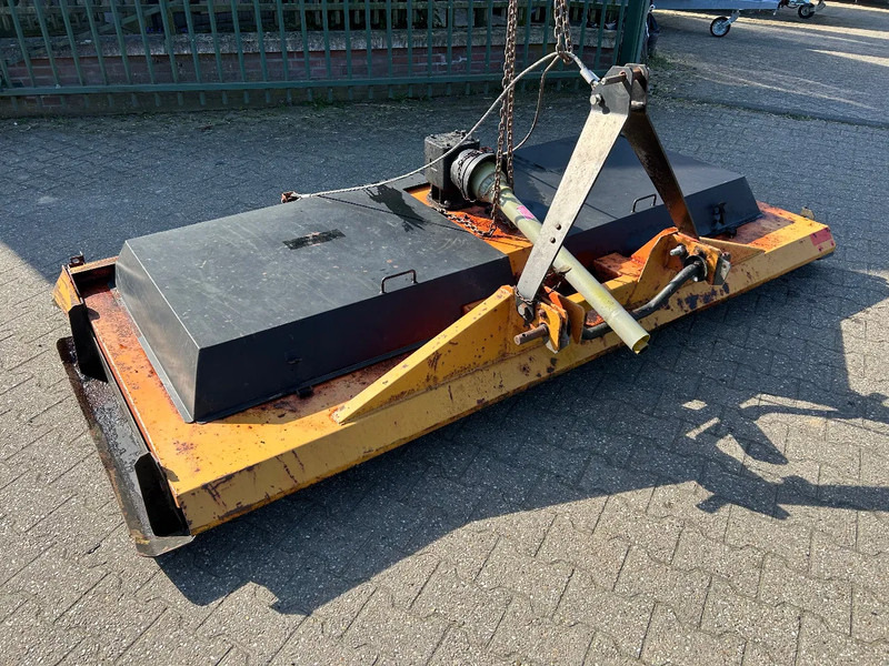 Onbekend Weidebloter 275 cm - Gadanheira: foto 2 Onbekend Weidebloter 275 cm - Gadanheira: foto 2