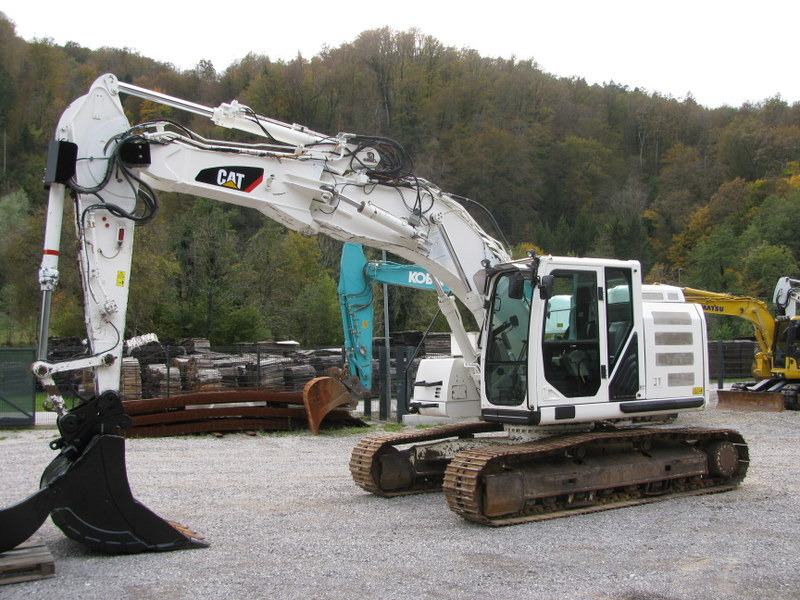 CATERPILLAR 320E LRR with 4 tools - Escavadora de rastos: foto 1 CATERPILLAR 320E LRR with 4 tools - Escavadora de rastos: foto 1