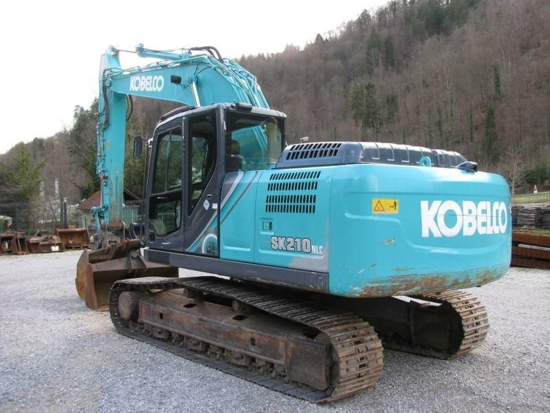 Kobelco SK210NLC-10 Vsa oprema TOP stanje - Escavadora de rastos: foto 4 Kobelco SK210NLC-10 Vsa oprema TOP stanje - Escavadora de rastos: foto 4