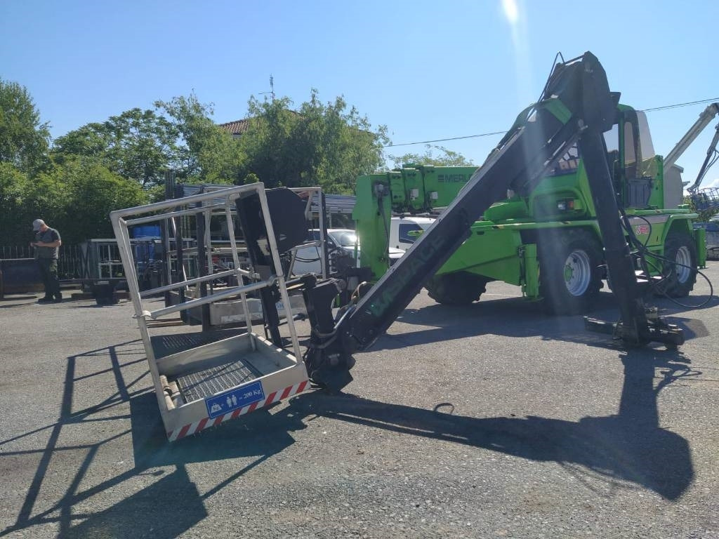 Merlo Roto 40.21 EV S  - Empilhador telescópico: foto 2 Merlo Roto 40.21 EV S  - Empilhador telescópico: foto 2