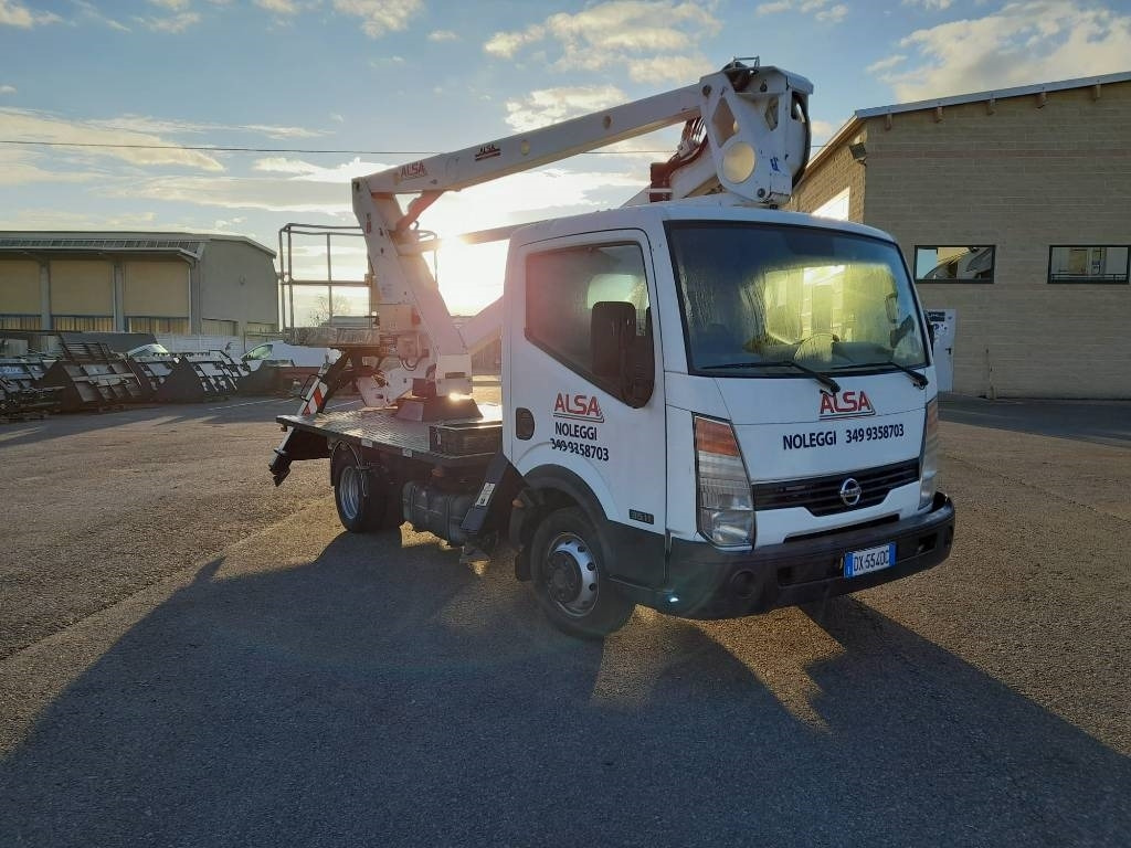 Caminhão com plataforma aérea Oil & Steel 189: foto 18