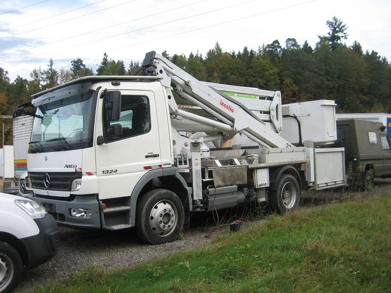 Mercedes-Benz Atego 1324 Bucket truck - Tecchio 27 m - Camião, Camião grua: foto 1 Mercedes-Benz Atego 1324 Bucket truck - Tecchio 27 m - Camião, Camião grua: foto 1