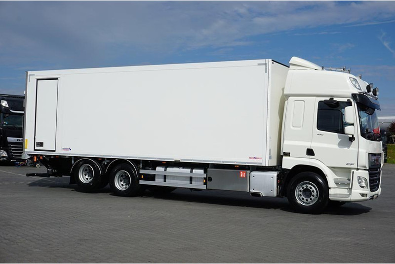 DAF CF 450 / E 6 / ACC / CHŁODNIA + WINDA / 21 PALET / MULTITEMPERAT - Camião frigorífico: foto 4 DAF CF 450 / E 6 / ACC / CHŁODNIA + WINDA / 21 PALET / MULTITEMPERAT - Camião frigorífico: foto 4