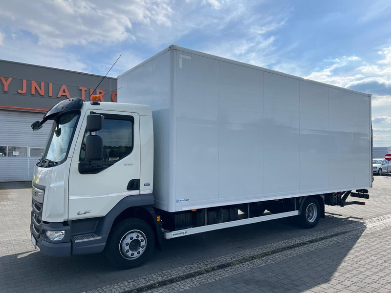 DAF LF 210 12.210 CONTAINER+LIFT 1500 kg 1.HAND - Camião furgão: foto 2 DAF LF 210 12.210 CONTAINER+LIFT 1500 kg 1.HAND - Camião furgão: foto 2