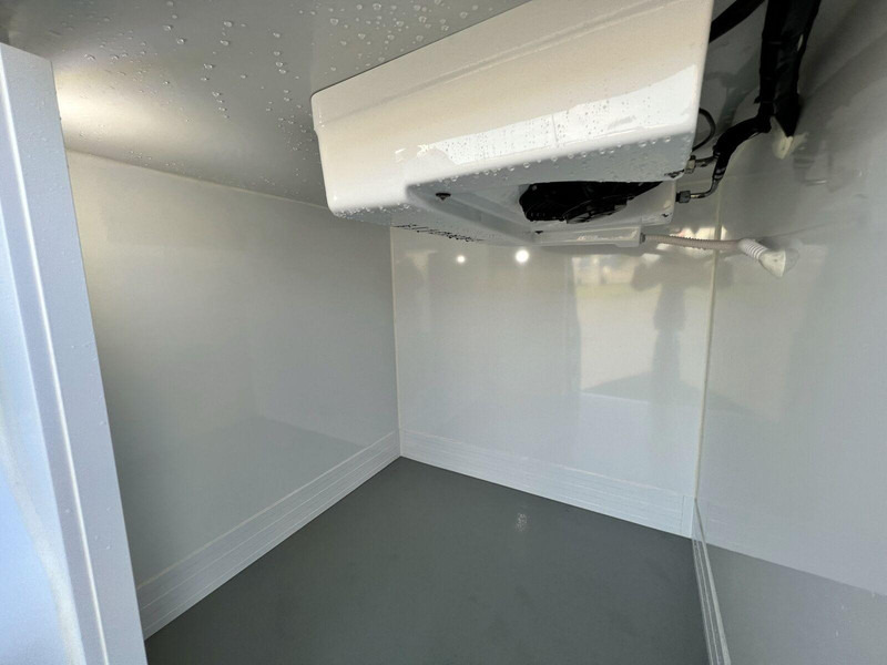 Furgão compacto Ford Transit Connect: foto 10 Furgão compacto Ford Transit Connect: foto 10