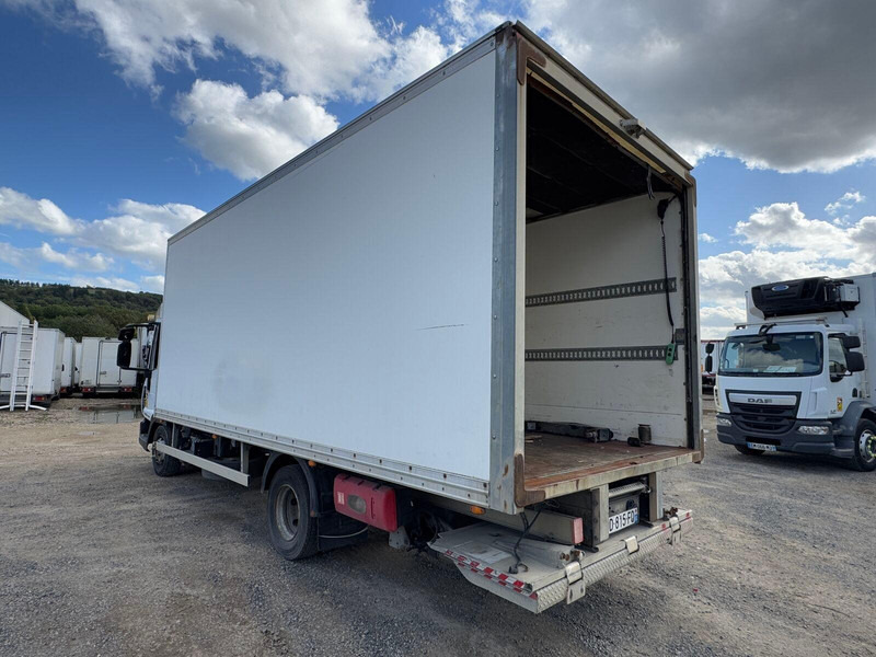 Iveco 100 E 18 nur für Teile - Camião furgão: foto 5 Iveco 100 E 18 nur für Teile - Camião furgão: foto 5