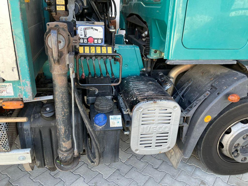 Camião de caixa aberta/ Plataforma, Camião grua Iveco 120E25 M122 KRAN RETARDER 2xAHK KLIMA: foto 8 Camião de caixa aberta/ Plataforma, Camião grua Iveco 120E25 M122 KRAN RETARDER 2xAHK KLIMA: foto 8