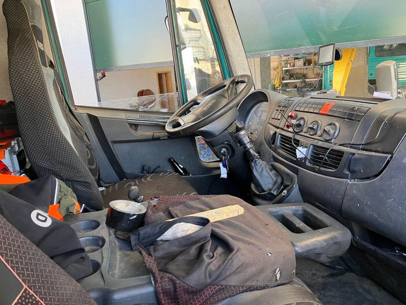 Camião de caixa aberta/ Plataforma, Camião grua Iveco 120E25 M122 KRAN RETARDER 2xAHK KLIMA: foto 9 Camião de caixa aberta/ Plataforma, Camião grua Iveco 120E25 M122 KRAN RETARDER 2xAHK KLIMA: foto 9