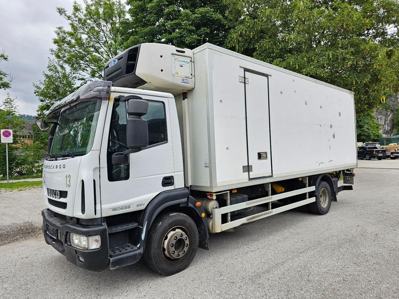 Iveco 160E28 Frigo Carrier Supra 1150MT + Tail lift - Camião frigorífico: foto 3 Iveco 160E28 Frigo Carrier Supra 1150MT + Tail lift - Camião frigorífico: foto 3