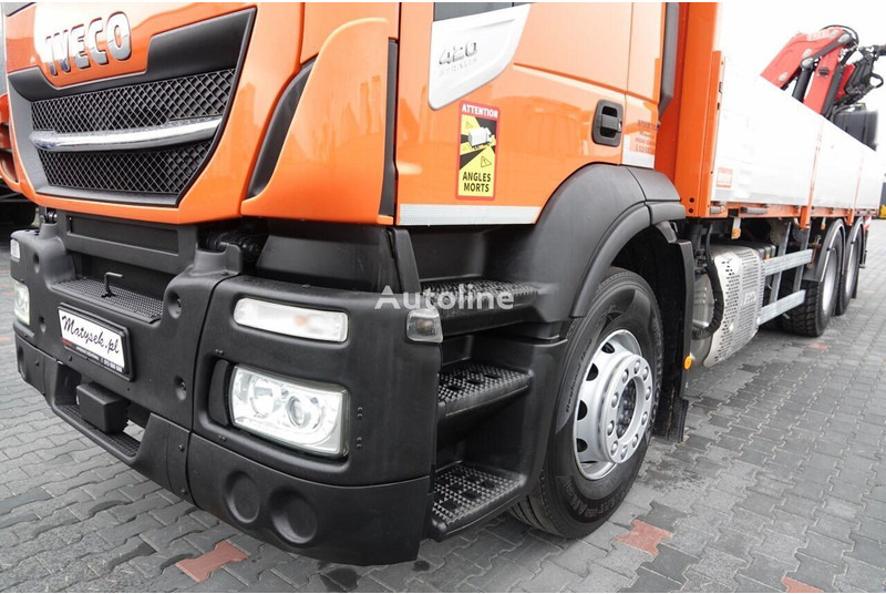 Locação financeira de Iveco 420 Flatbed + crane FASSI 185 6x2 Iveco 420 Flatbed + crane FASSI 185 6x2: foto 8