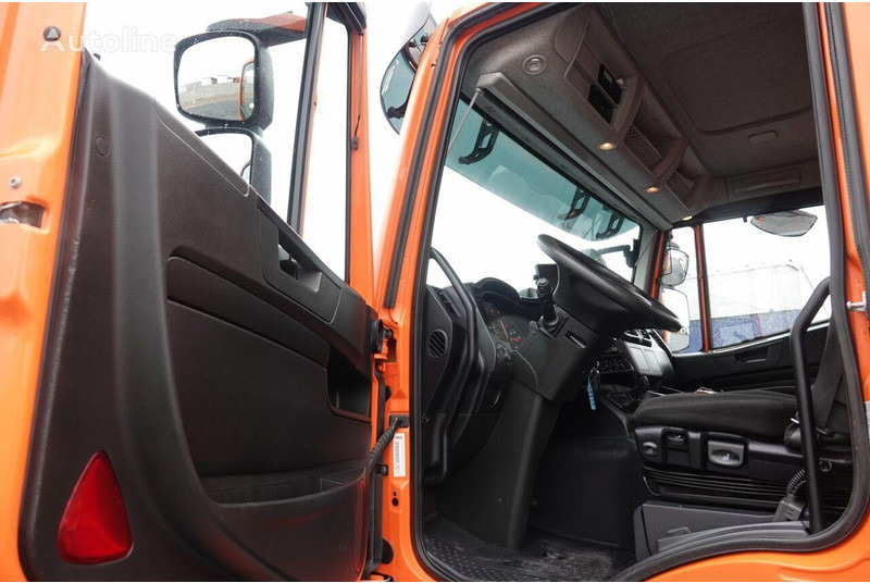 Locação financeira de Iveco 420 Flatbed + crane FASSI 185 6x2 Iveco 420 Flatbed + crane FASSI 185 6x2: foto 20