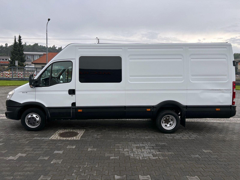 Iveco 50C15 3.0 Maxi Long L4H2 Brygadówka Doka 7-miejsc, Koła Bliźniac - Minibus, Furgão de passageiros: foto 2 Iveco 50C15 3.0 Maxi Long L4H2 Brygadówka Doka 7-miejsc, Koła Bliźniac - Minibus, Furgão de passageiros: foto 2