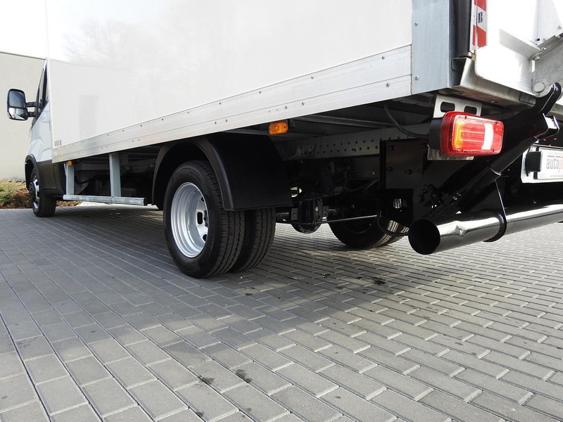 Carrinha de contentor Iveco DAILY 35C16 KONTENER WINDA 8 PALET TEMPOMAT BLIŹNIACZE KOŁA KLIM: foto 16 Carrinha de contentor Iveco DAILY 35C16 KONTENER WINDA 8 PALET TEMPOMAT BLIŹNIACZE KOŁA KLIM: foto 16