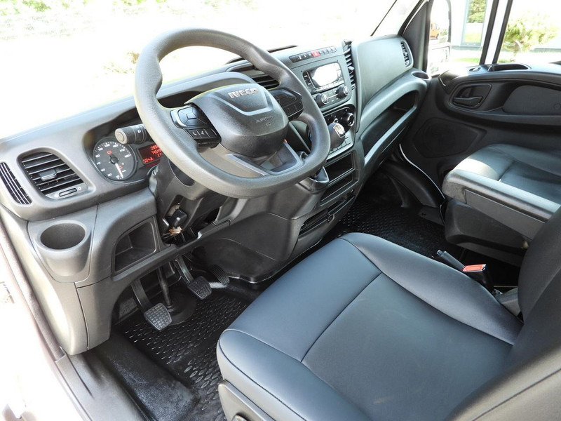 Iveco DAILY 35C16 WYWROTKA PODWÓJNA KABINA DOKA 6 MIEJSC BLIŹNIACZE KO - Carrinha basculante: foto 2 Iveco DAILY 35C16 WYWROTKA PODWÓJNA KABINA DOKA 6 MIEJSC BLIŹNIACZE KO - Carrinha basculante: foto 2