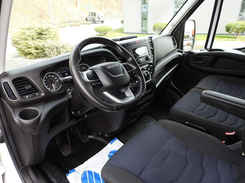 Iveco DAILY  35S18 PLANDEKA 10 PALET WEBASTO TEMPOMAT KLIMATYZACJA  18 - Carrinha de lona: foto 2 Iveco DAILY  35S18 PLANDEKA 10 PALET WEBASTO TEMPOMAT KLIMATYZACJA  18 - Carrinha de lona: foto 2