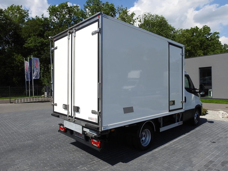 Locação financeira de Iveco DAILY 50C15 CHŁODNIA KONTENER -5*C ZASILANIE 230V KLIMATYZACJA B Iveco DAILY 50C15 CHŁODNIA KONTENER -5*C ZASILANIE 230V KLIMATYZACJA B: foto 14