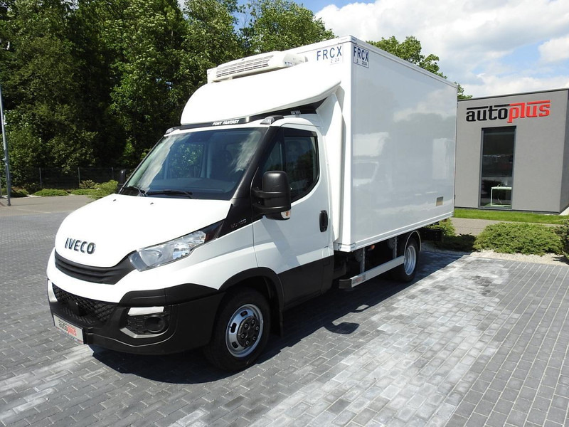 Locação financeira de Iveco DAILY 50C15 CHŁODNIA KONTENER -5*C ZASILANIE 230V KLIMATYZACJA B Iveco DAILY 50C15 CHŁODNIA KONTENER -5*C ZASILANIE 230V KLIMATYZACJA B: foto 6