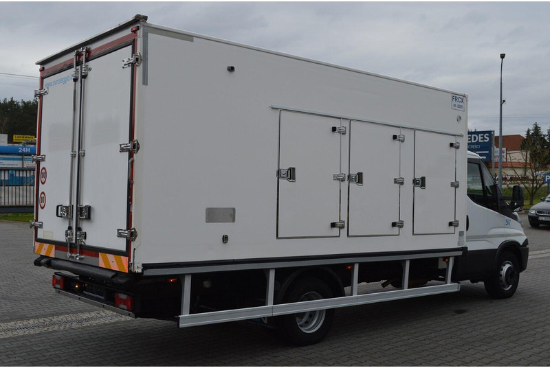 Iveco DAILY 60C15 60-150 - Food truck: foto 4 Iveco DAILY 60C15 60-150 - Food truck: foto 4