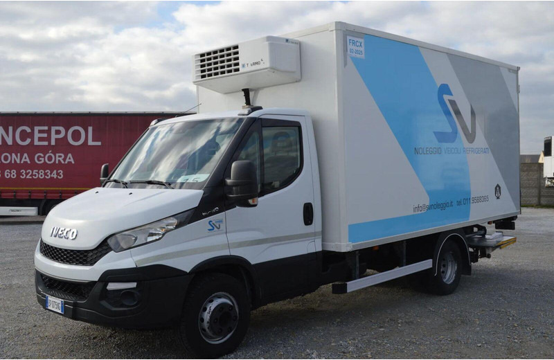 Iveco DAILY 60C15 REFRIGERATOR + SIDE AND REAR DOORS, LIFT FOLDED UNDE - Carrinha frigorífica: foto 1 Iveco DAILY 60C15 REFRIGERATOR + SIDE AND REAR DOORS, LIFT FOLDED UNDE - Carrinha frigorífica: foto 1