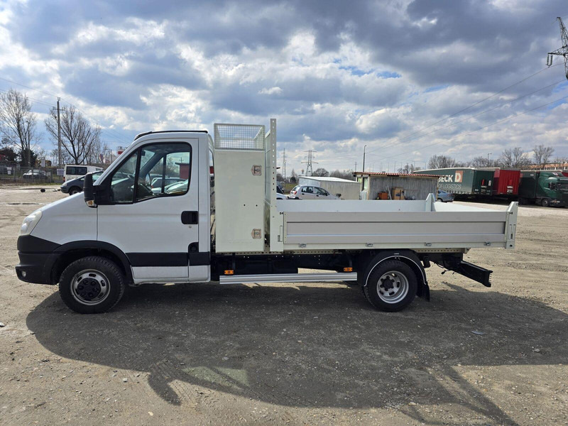 Iveco Daily 35 C 13 - Tipper + tool box - Carrinha basculante: foto 5 Iveco Daily 35 C 13 - Tipper + tool box - Carrinha basculante: foto 5