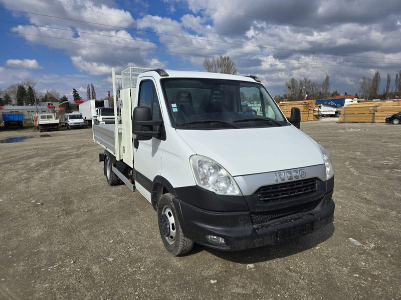 Iveco Daily 35 C 13 - Tipper + tool box - Carrinha basculante: foto 1 Iveco Daily 35 C 13 - Tipper + tool box - Carrinha basculante: foto 1