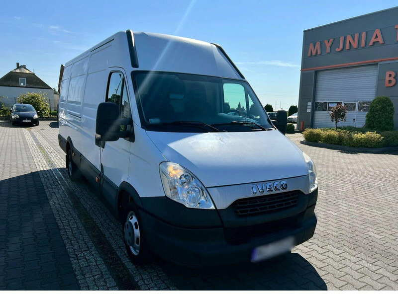 Iveco Daily 35C13 Blaszak L4H3 Long Maxi Max SALON PL - Carrinha de contentor: foto 5 Iveco Daily 35C13 Blaszak L4H3 Long Maxi Max SALON PL - Carrinha de contentor: foto 5
