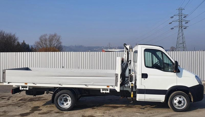 Iveco Daily 35C13 Bonfiglioli P 2300 - Pritsche 4,3 m - Carrinha de caixa aberta: foto 4 Iveco Daily 35C13 Bonfiglioli P 2300 - Pritsche 4,3 m - Carrinha de caixa aberta: foto 4