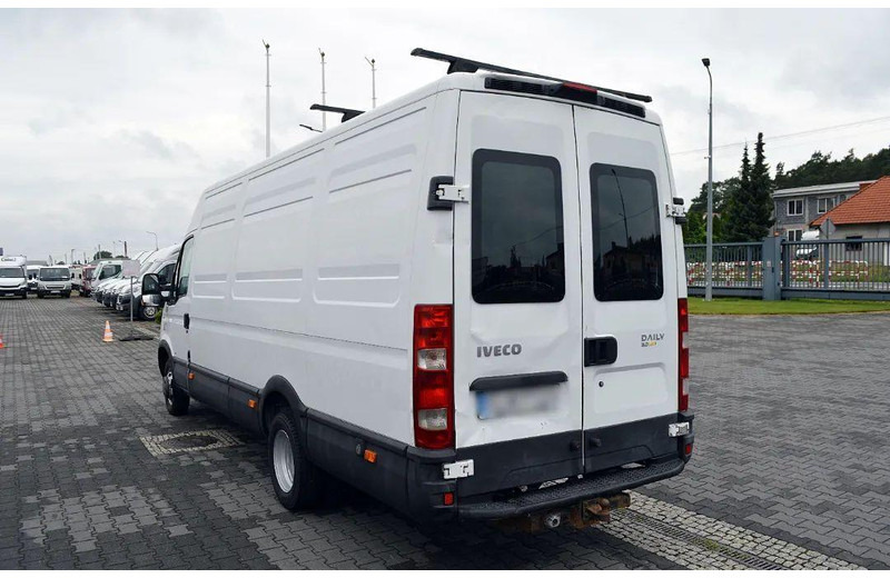 Iveco Daily 35C15 Blaszak L4H2 Brygadówka 6-seater Doka Dubel Cabin - Minibus, Furgão de passageiros: foto 3 Iveco Daily 35C15 Blaszak L4H2 Brygadówka 6-seater Doka Dubel Cabin - Minibus, Furgão de passageiros: foto 3