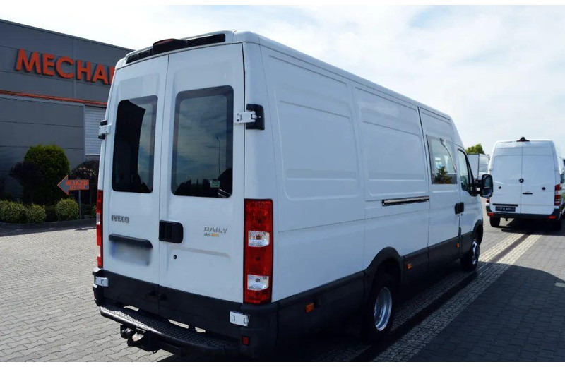 Iveco Daily 35C15 Furgon L4H3 Brygadówka 6-seater Doka Doubel Cabin - Minibus, Furgão de passageiros: foto 5 Iveco Daily 35C15 Furgon L4H3 Brygadówka 6-seater Doka Doubel Cabin - Minibus, Furgão de passageiros: foto 5