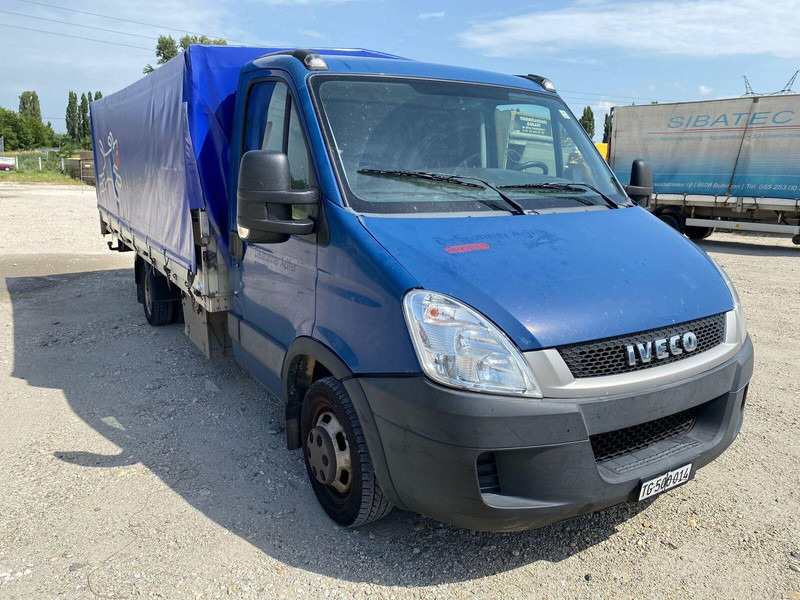 Iveco Daily 35C15 Pritsche + Plane -3,5t - Carrinha de lona: foto 1 Iveco Daily 35C15 Pritsche + Plane -3,5t - Carrinha de lona: foto 1