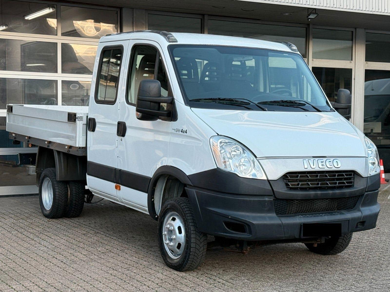 Iveco Daily 35C15 flatbed - Carrinha de caixa aberta, Carrinha cabine dupla: foto 3 Iveco Daily 35C15 flatbed - Carrinha de caixa aberta, Carrinha cabine dupla: foto 3