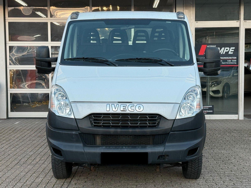 Iveco Daily 35C15 flatbed - Carrinha de caixa aberta, Carrinha cabine dupla: foto 2 Iveco Daily 35C15 flatbed - Carrinha de caixa aberta, Carrinha cabine dupla: foto 2