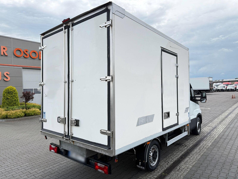Iveco Daily 35S15 3.0 Diesel Kontener 3x Drzwi Chłodnia Izoterma Therm - Carrinha frigorífica: foto 4 Iveco Daily 35S15 3.0 Diesel Kontener 3x Drzwi Chłodnia Izoterma Therm - Carrinha frigorífica: foto 4