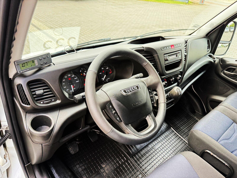 Iveco Daily 35S15 3.0 Diesel Kontener 3x Drzwi Chłodnia Izoterma Therm - Carrinha frigorífica: foto 5 Iveco Daily 35S15 3.0 Diesel Kontener 3x Drzwi Chłodnia Izoterma Therm - Carrinha frigorífica: foto 5