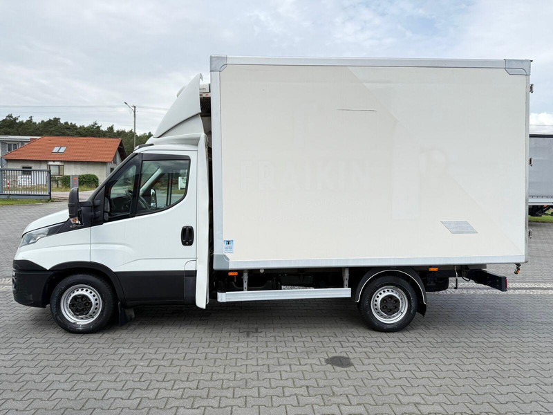 Iveco Daily 35S15 3.0 Diesel Kontener 3x Drzwi Chłodnia Izoterma Therm - Carrinha frigorífica: foto 2 Iveco Daily 35S15 3.0 Diesel Kontener 3x Drzwi Chłodnia Izoterma Therm - Carrinha frigorífica: foto 2