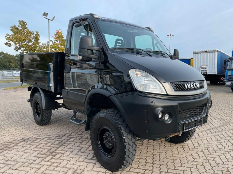 Iveco Daily 35S17 Flatbed 4x4 - Carrinha de caixa aberta: foto 1 Iveco Daily 35S17 Flatbed 4x4 - Carrinha de caixa aberta: foto 1