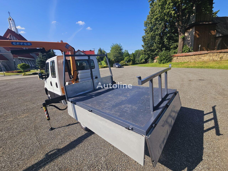 Iveco Daily 35c-15 Doka flatbed + crane Effer - Carrinha de caixa aberta, Carrinha cabine dupla: foto 3 Iveco Daily 35c-15 Doka flatbed + crane Effer - Carrinha de caixa aberta, Carrinha cabine dupla: foto 3