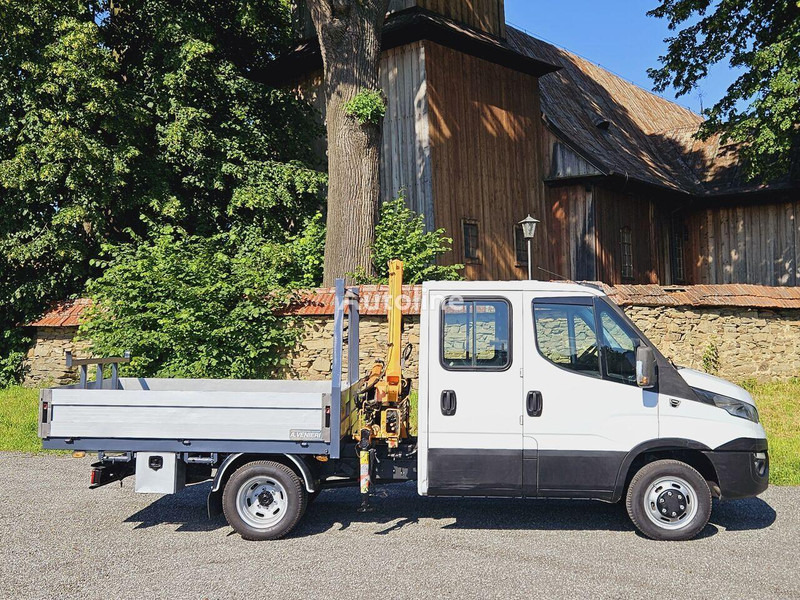 Iveco Daily 35c-15 Doka flatbed + crane Effer - Carrinha de caixa aberta, Carrinha cabine dupla: foto 5 Iveco Daily 35c-15 Doka flatbed + crane Effer - Carrinha de caixa aberta, Carrinha cabine dupla: foto 5