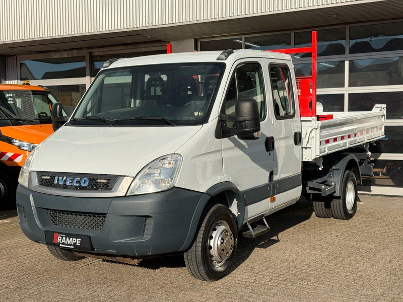 Iveco Daily 70C17 Doka Three sided M Tipper + Crane - Camião basculante, Camião grua: foto 3 Iveco Daily 70C17 Doka Three sided M Tipper + Crane - Camião basculante, Camião grua: foto 3