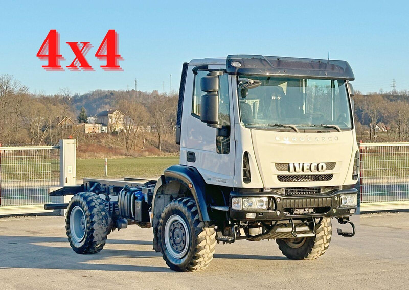 Iveco EUROCARGO 110-250* PLATFORM 4,60 m* 4x4 - Camião chassi: foto 1 Iveco EUROCARGO 110-250* PLATFORM 4,60 m* 4x4 - Camião chassi: foto 1