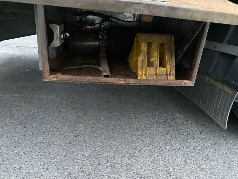 Locação financeira de Iveco EuroCargo 140E18 + Tail lift Iveco EuroCargo 140E18 + Tail lift: foto 19