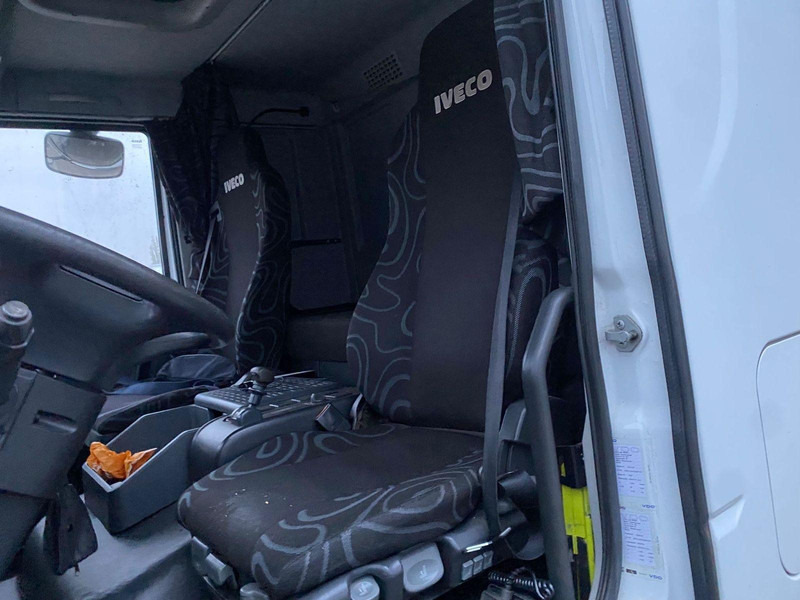 Locação financeira de Iveco EuroCargo 140E18 + Tail lift Iveco EuroCargo 140E18 + Tail lift: foto 20