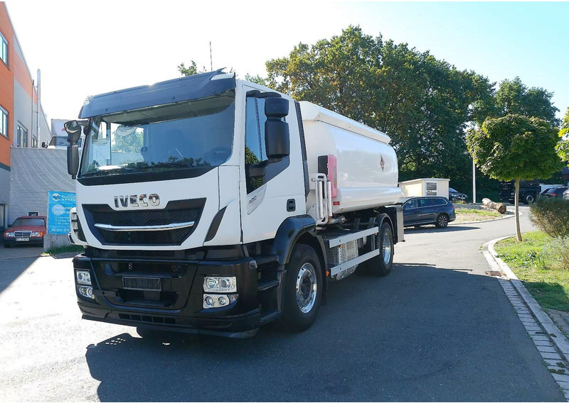 Iveco Magirus 420 - Tanker truck - Camião cisterna: foto 1 Iveco Magirus 420 - Tanker truck - Camião cisterna: foto 1