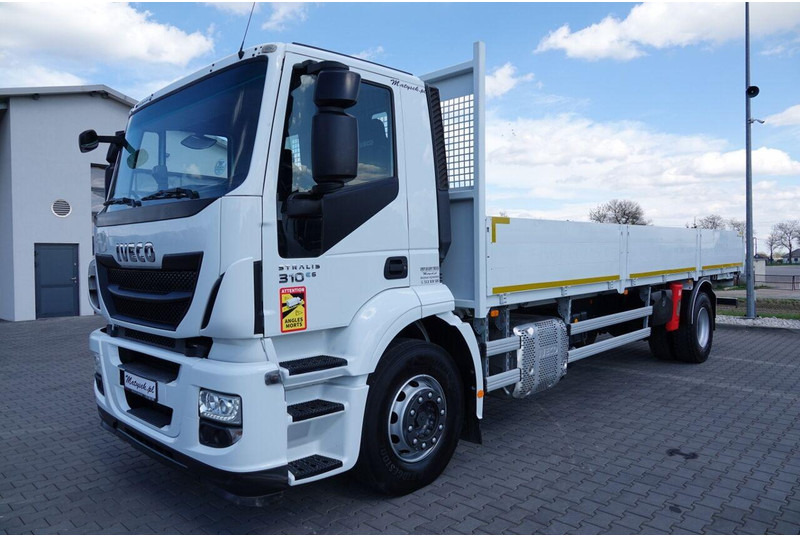 Iveco STRALIS 310 - Camião de caixa aberta/ Plataforma: foto 2 Iveco STRALIS 310 - Camião de caixa aberta/ Plataforma: foto 2