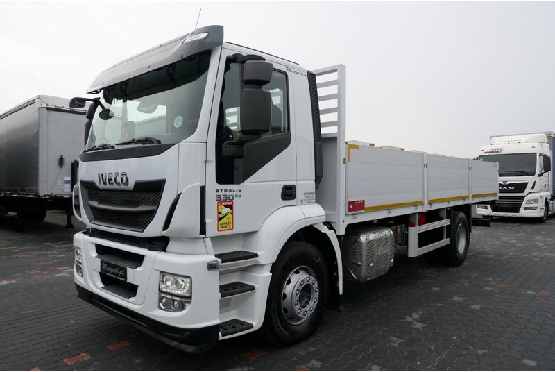 Iveco STRALIS 330 - Camião de caixa aberta/ Plataforma: foto 2 Iveco STRALIS 330 - Camião de caixa aberta/ Plataforma: foto 2