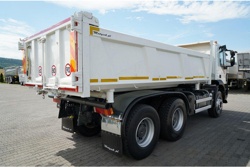 Camião basculante Iveco TRAKKER 360: foto 18